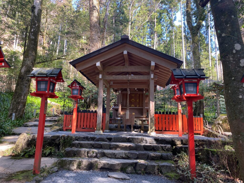 貴船神社