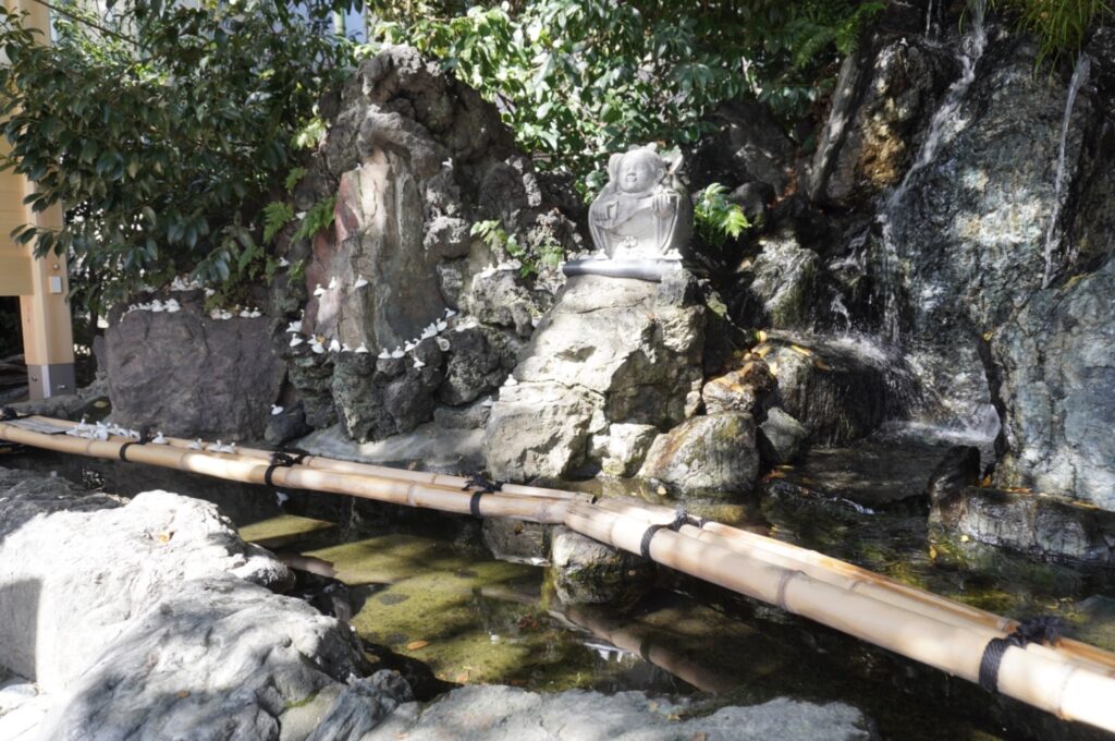 川越熊野神社_銭洗い弁天