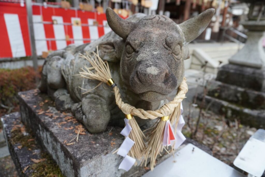 熊野若王子神社_若王子のなで牛