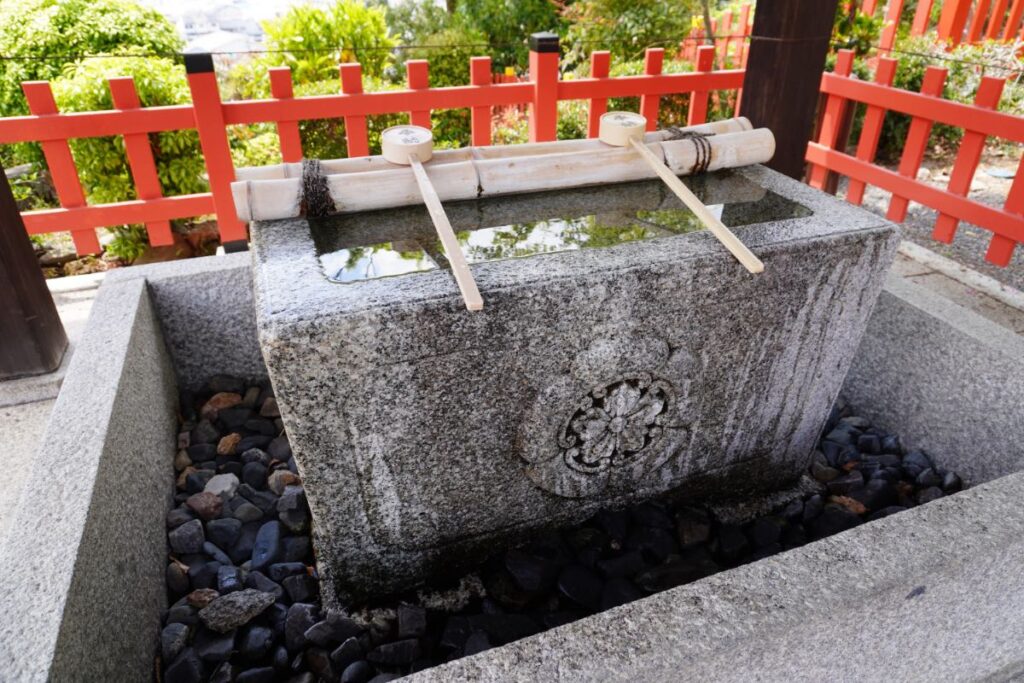 建勲神社