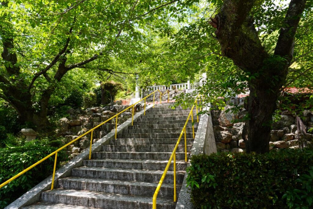 建勲神社