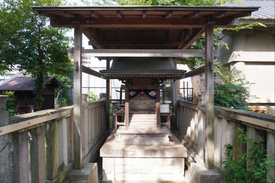 白山神社