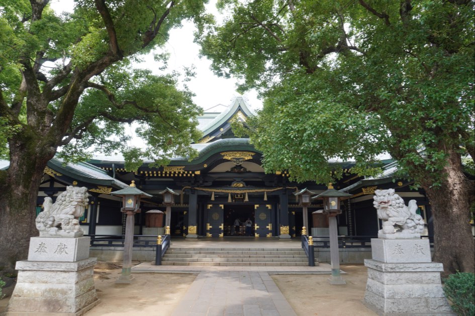 穴八幡宮