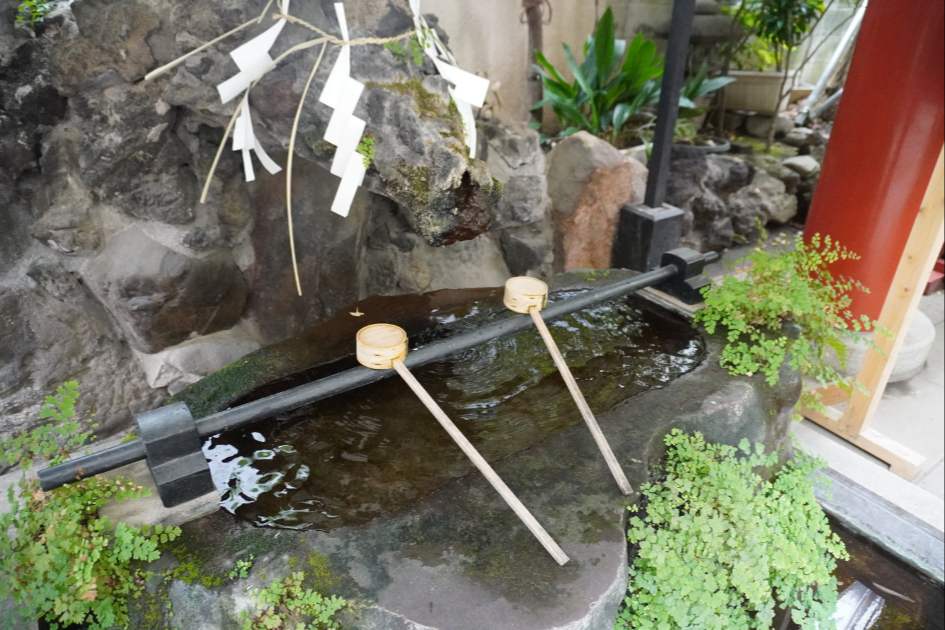 三崎稲荷神社