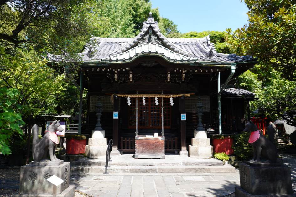 三囲神社