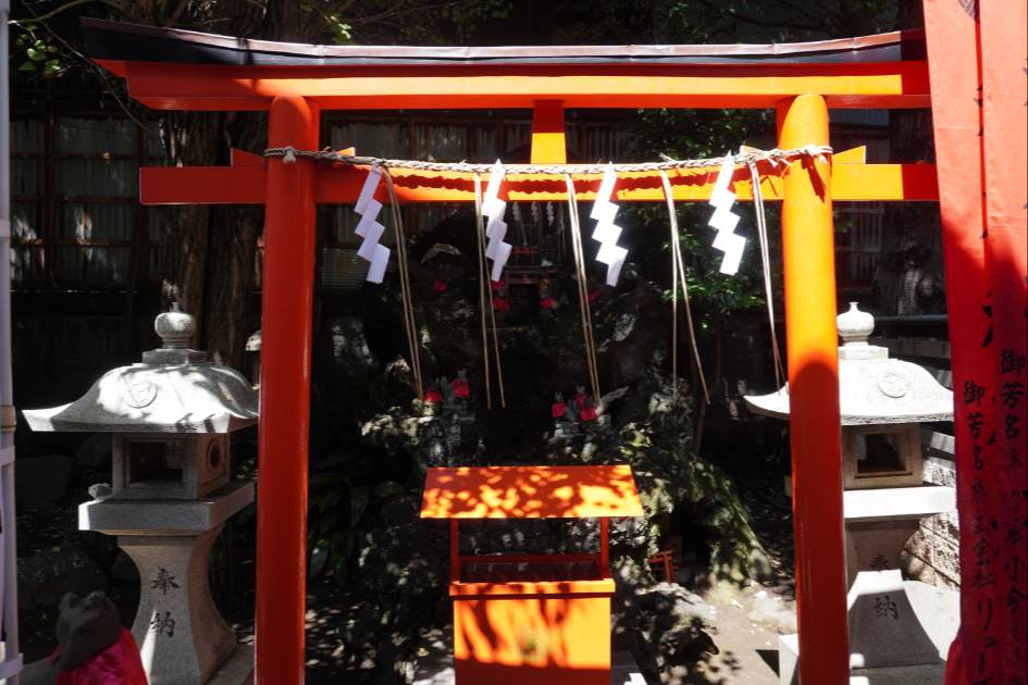 飛木稲荷神社