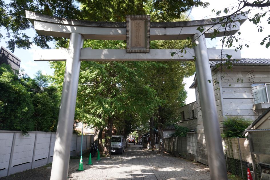 穏田神社