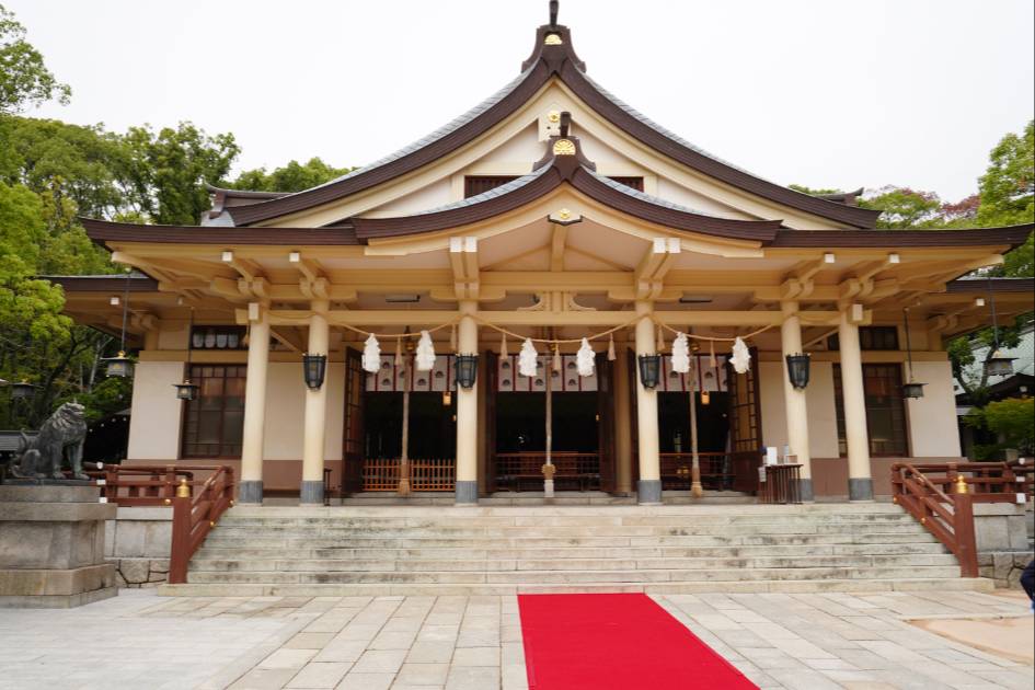 湊川神社